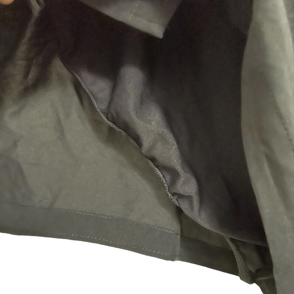 FABLETICS Hali run shorts 3.5” with liner Large - Picture 3 of 7